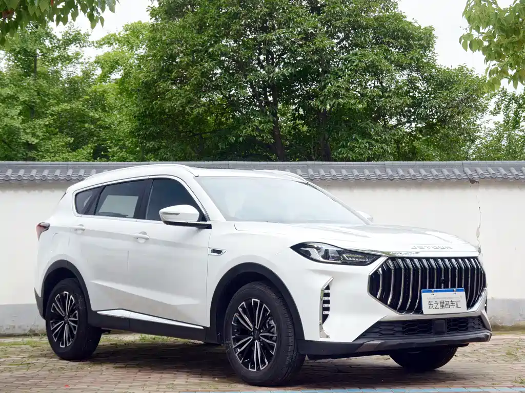 JETOUR X70 PLUS 2026 Champion 1.5T DCT Comfort 5 мест