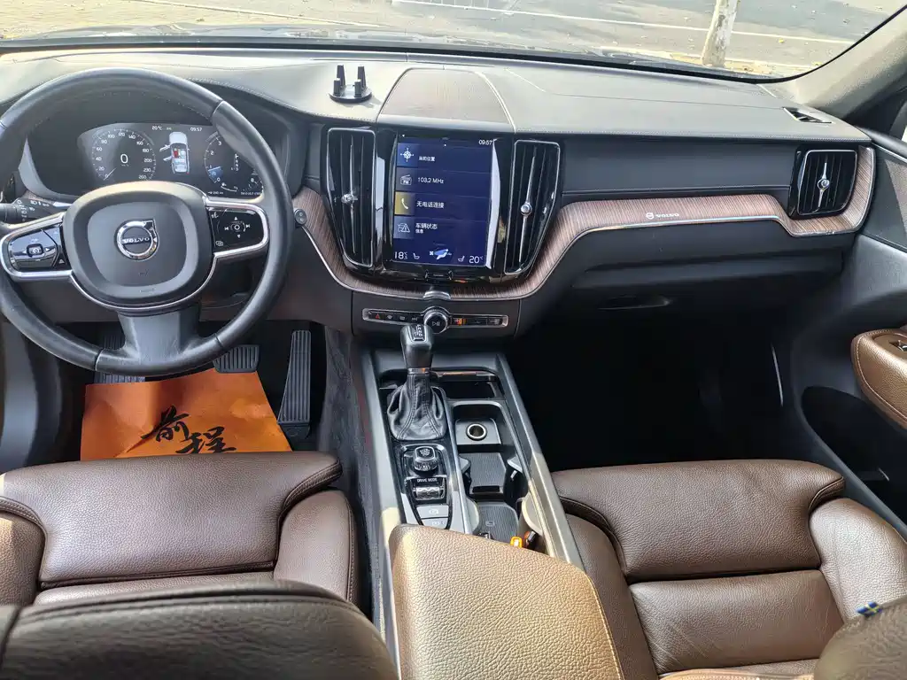 Volvo XC60 — миниатюра 6