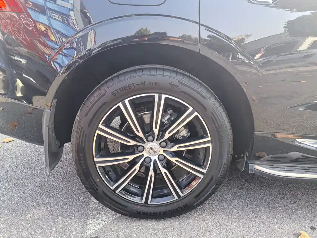 Volvo XC60 — миниатюра 7
