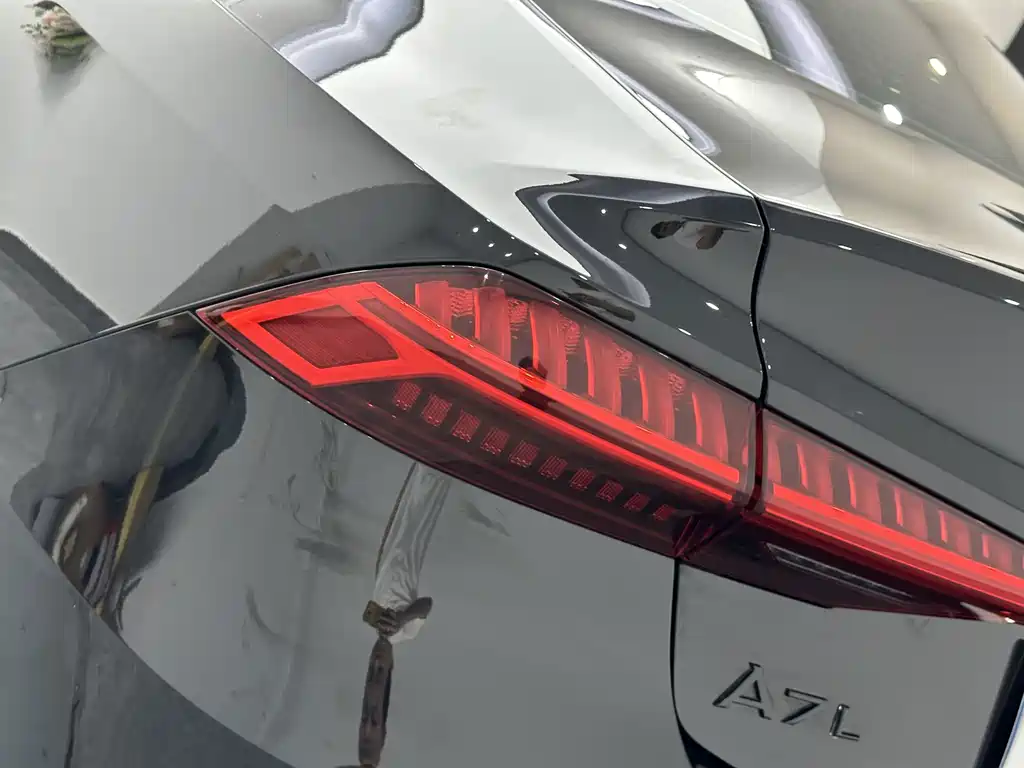 Audi A7L — миниатюра 21