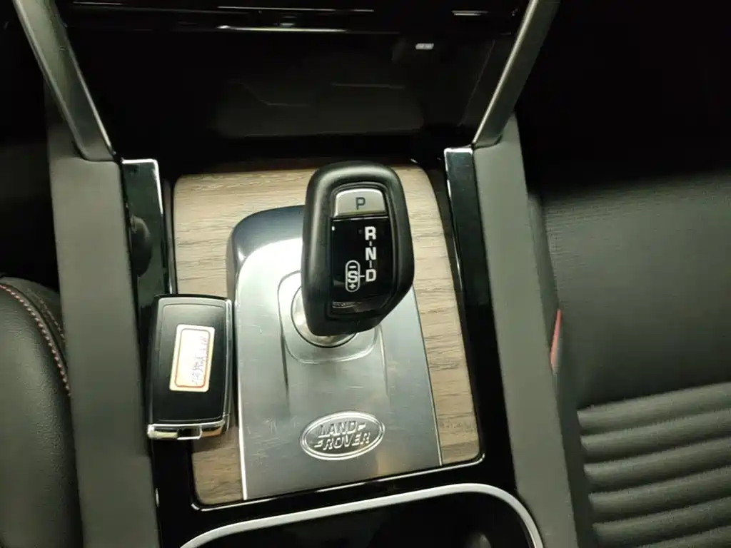 Land Rover Discovery Sport — миниатюра 14