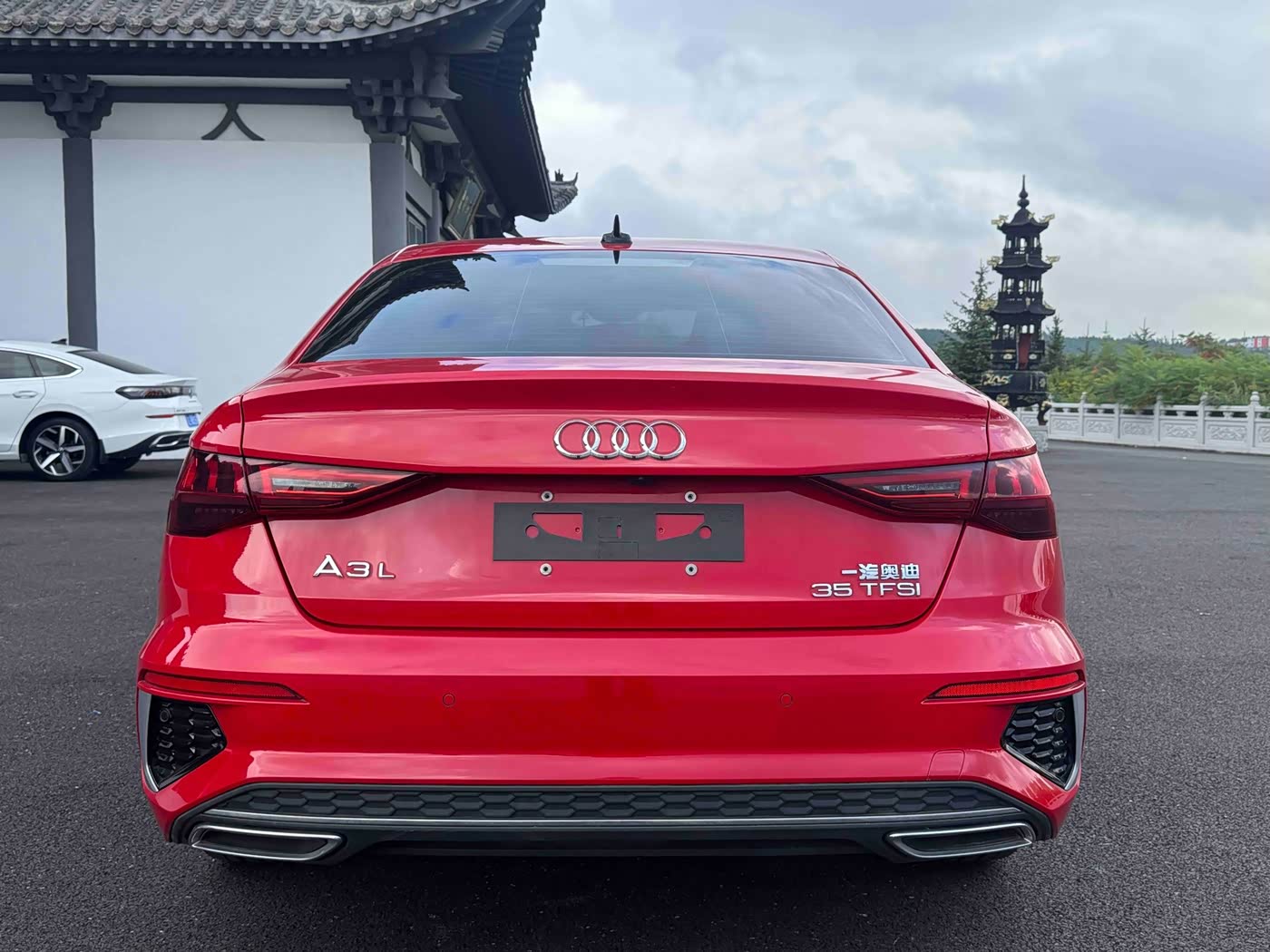 Audi A3 1.4 л 2022 г. красный/фиолетовый, пробег 25000 км
