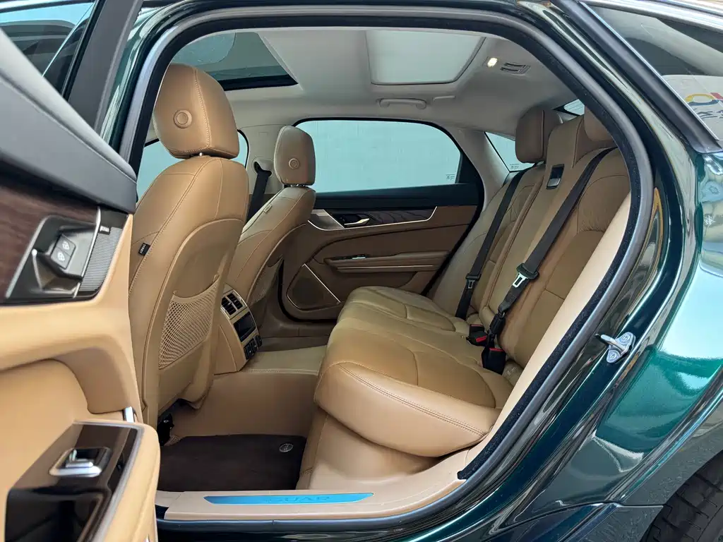 Jaguar XFL — миниатюра 6