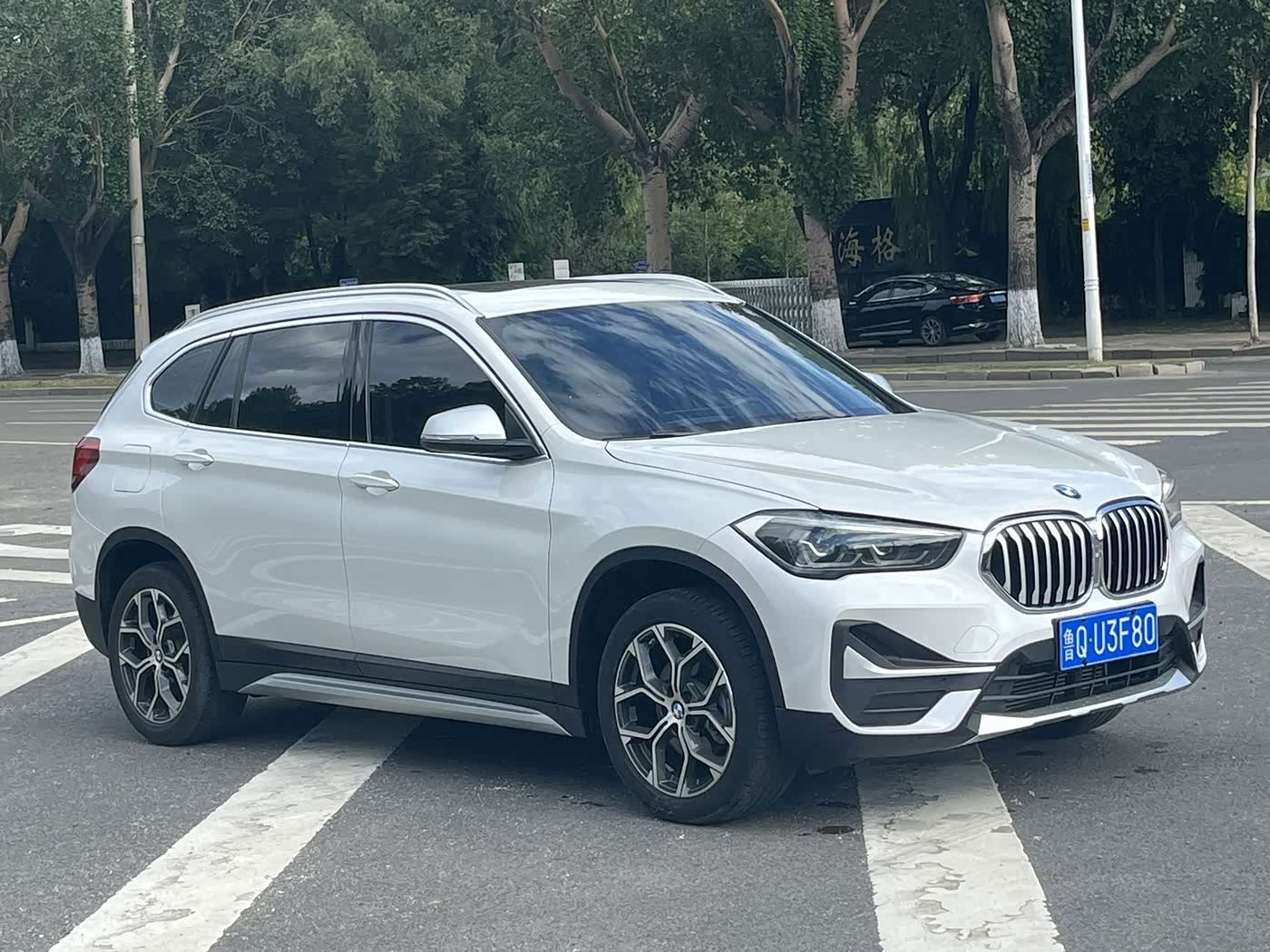 BMW X1 1.5 л 2022 г. Белый, пробег 23000 км