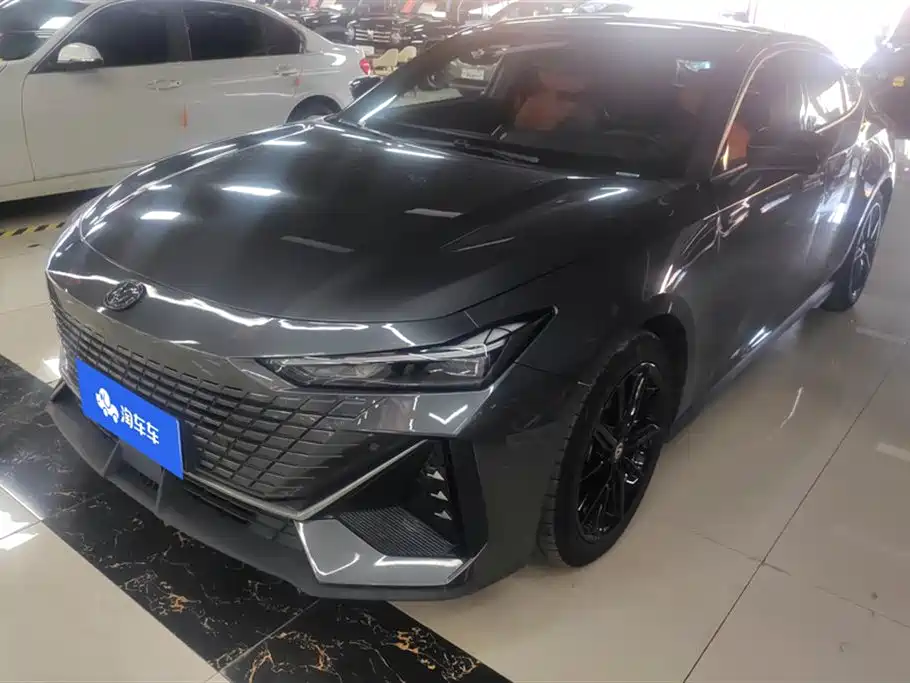 Changan UNI-V 2022