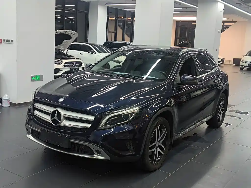 Mercedes-Benz GLA 2015