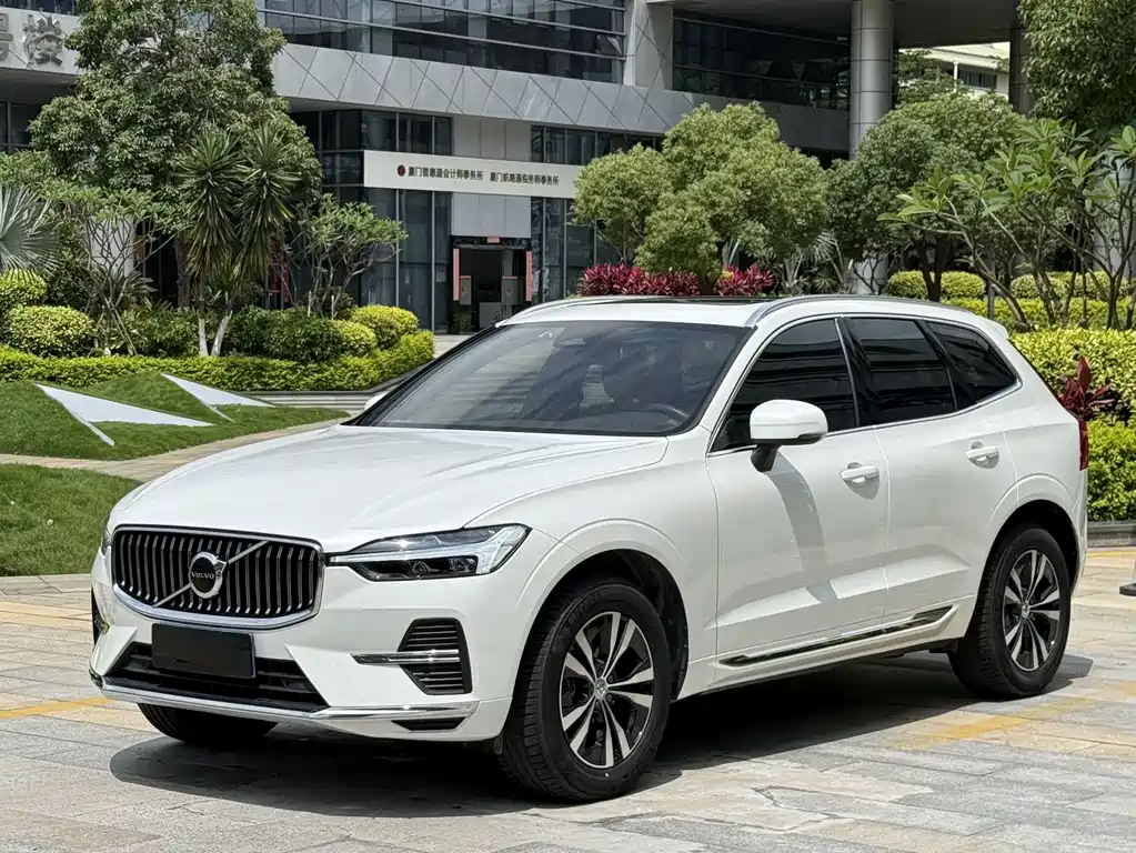 Volvo XC60 2022