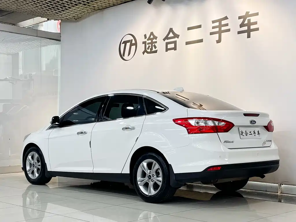 Ford Focus — миниатюра 6
