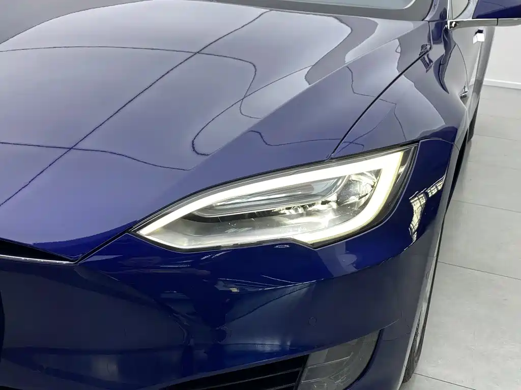 Tesla Model S — миниатюра 30