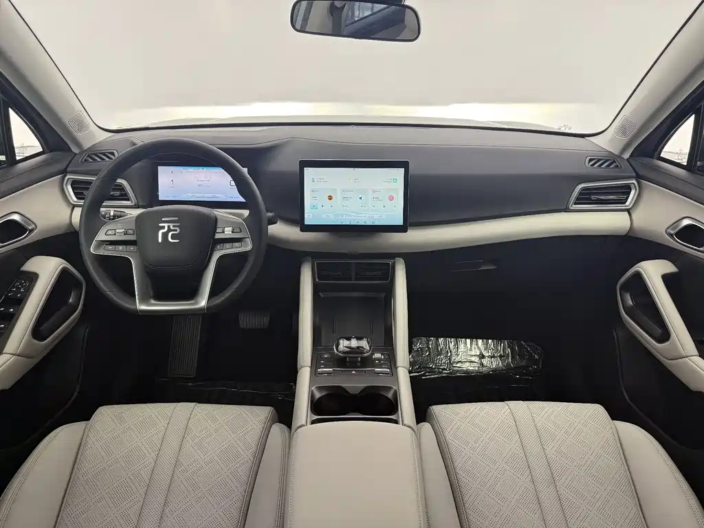 BYD Yuan UP — миниатюра 10