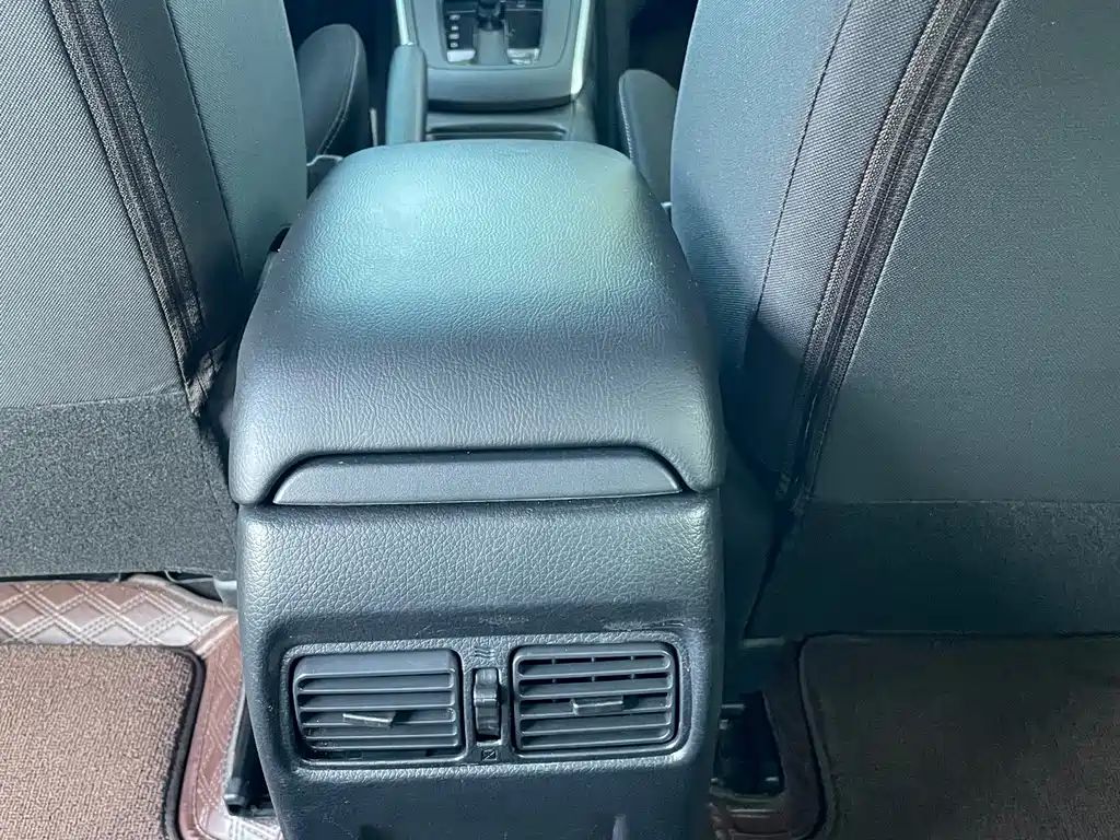 Nissan Sylphy — миниатюра 13