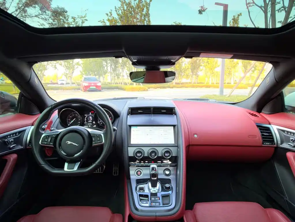 Jaguar F-TYPE — миниатюра 9