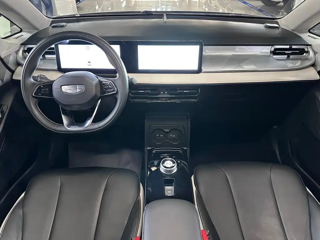 Geely E Firefly E 2023 401KM 5 мест