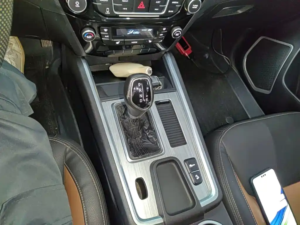 Geely Vision X6 — миниатюра 14