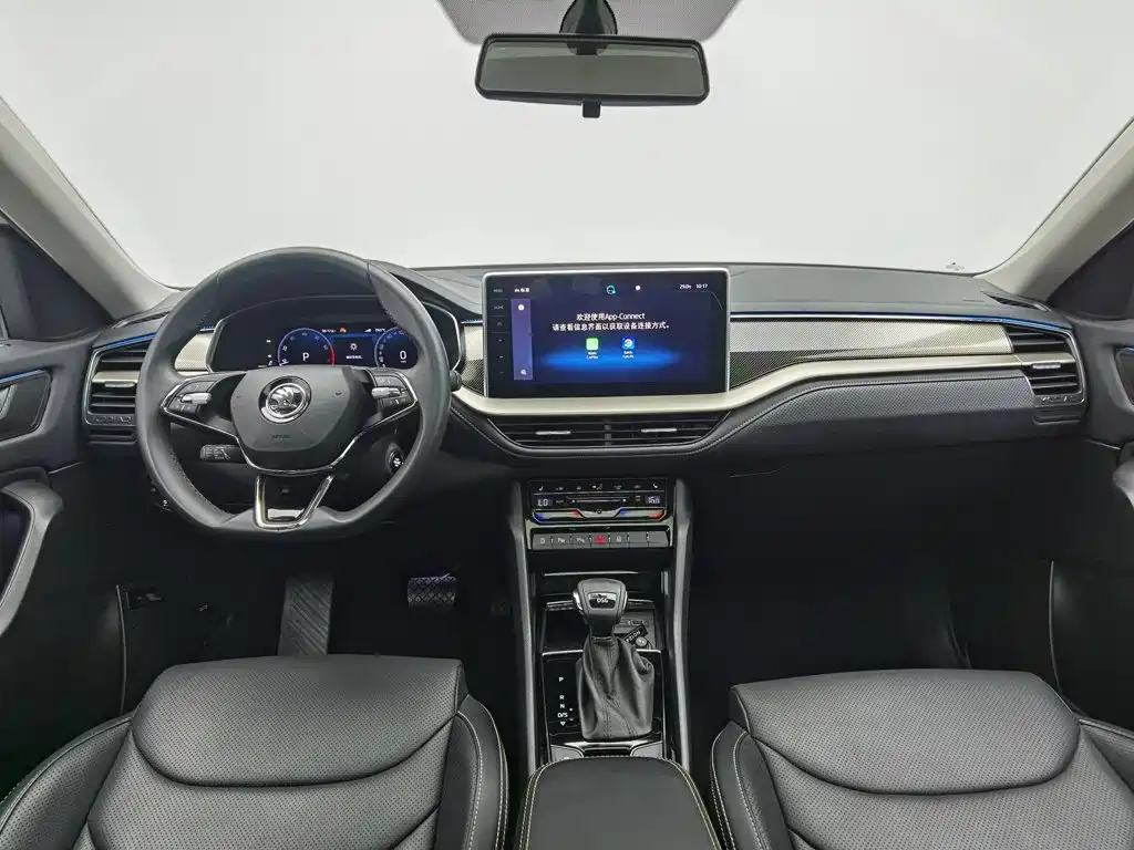 Skoda Kodiaq 2023 Silver/gray из Китая, фото 4