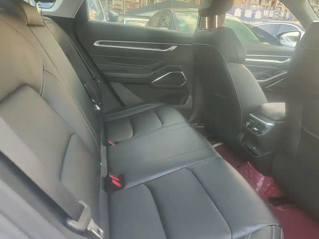Geely Emgrand — миниатюра 9