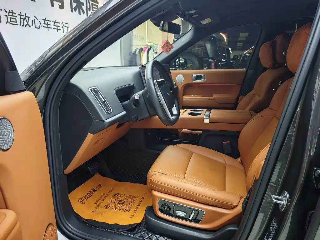 Li Auto Li L8 — миниатюра 4