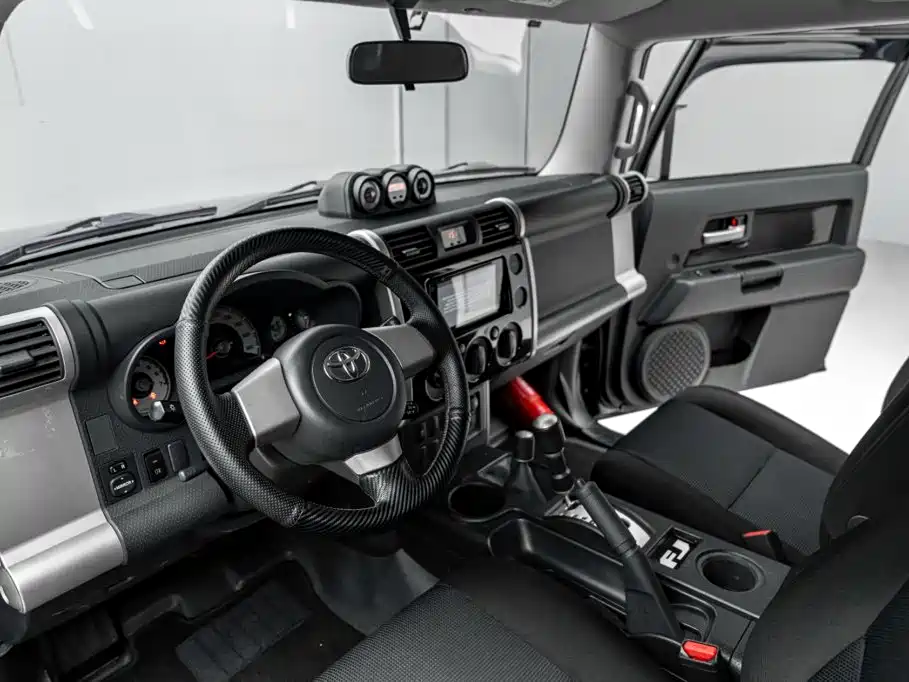 Toyota FJ Cruiser — миниатюра 14