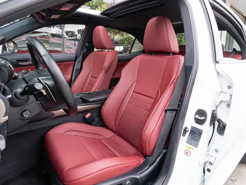 Lexus IS — миниатюра 11
