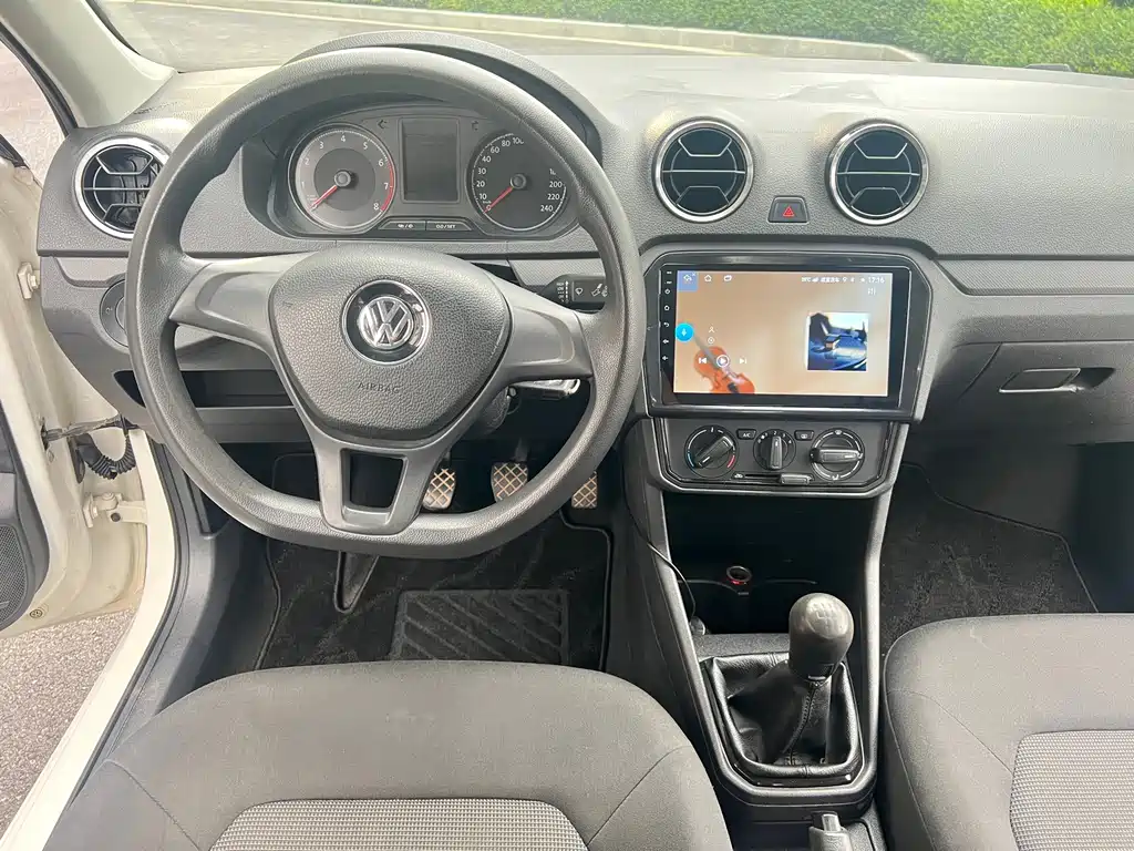 Volkswagen Jetta — миниатюра 16