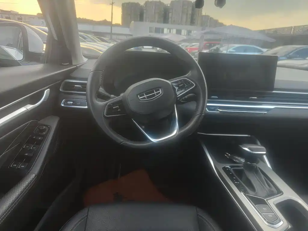 Geely Emgrand — миниатюра 6