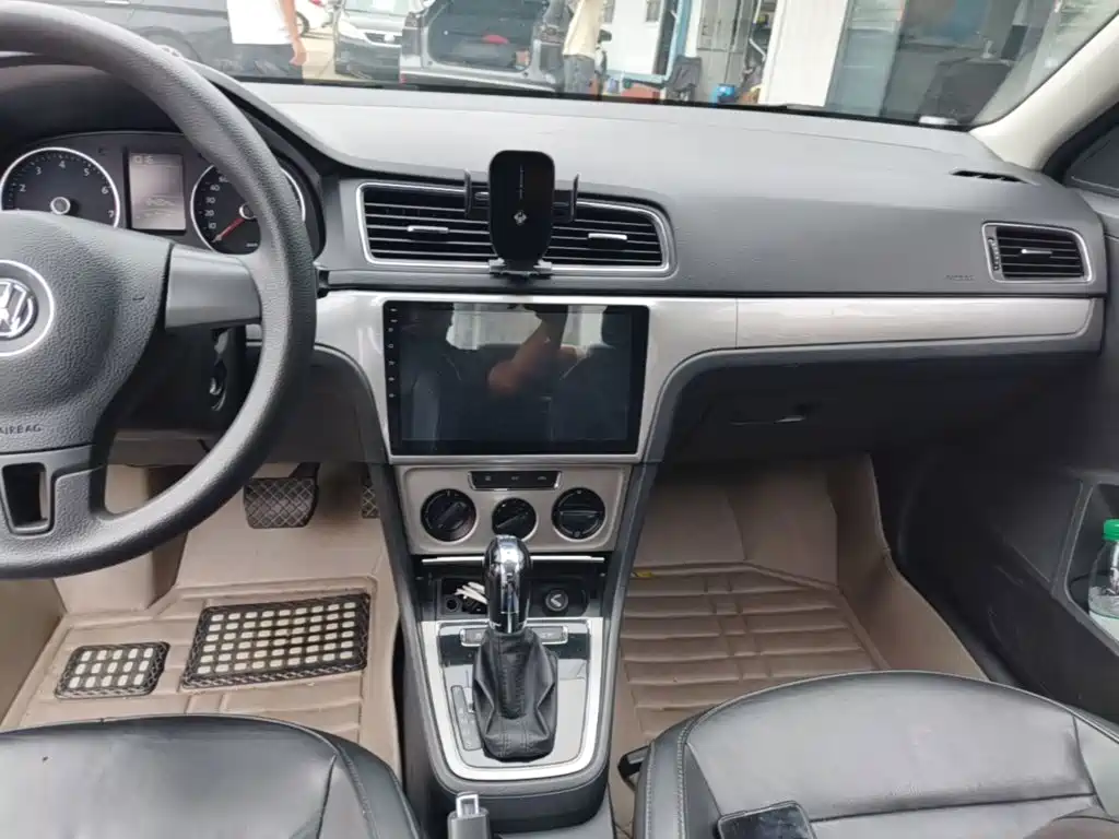 Volkswagen Lavida — миниатюра 13