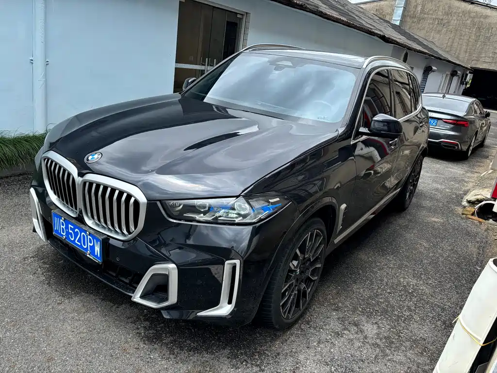 BMW X5 2025 xDrive 40Li Premium M Sport