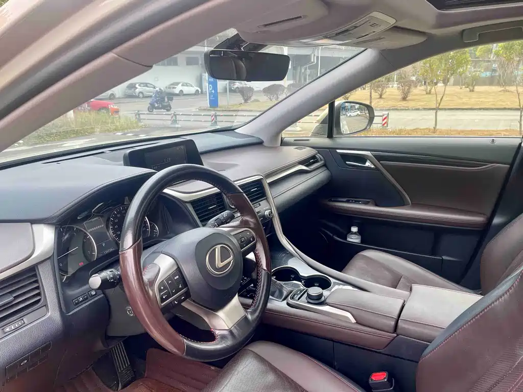 Lexus RX — миниатюра 4