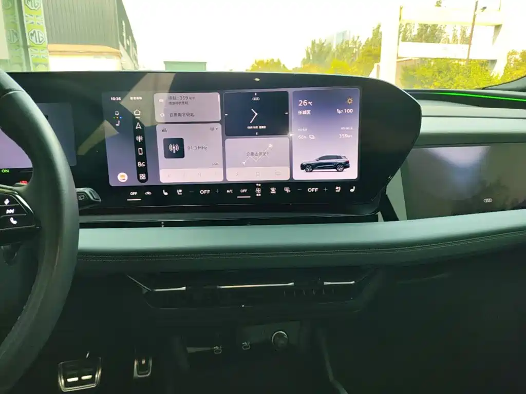 Audi Q6L e-tron — миниатюра 13