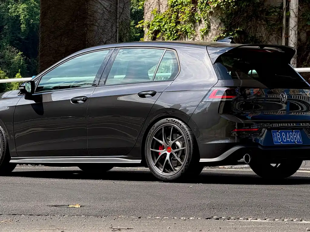 Volkswagen Golf GTI — миниатюра 4