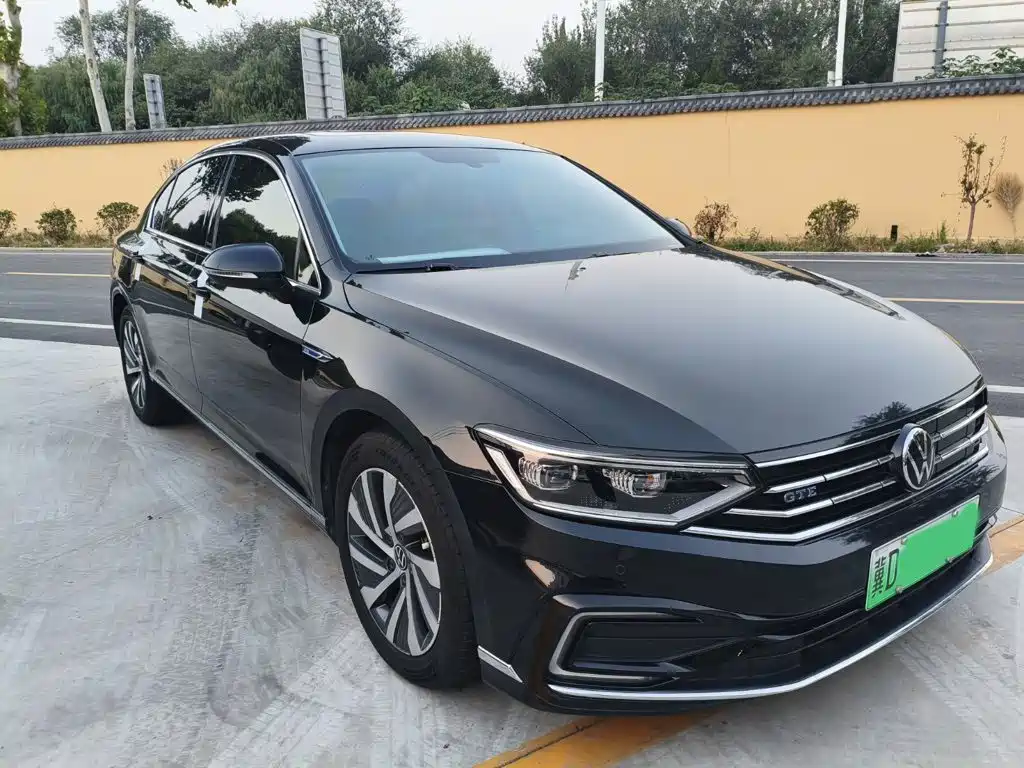 Volkswagen Magotan PHEV — миниатюра 3