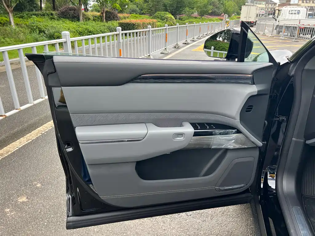 Zeekr 7X 2026 103kWh Ultra