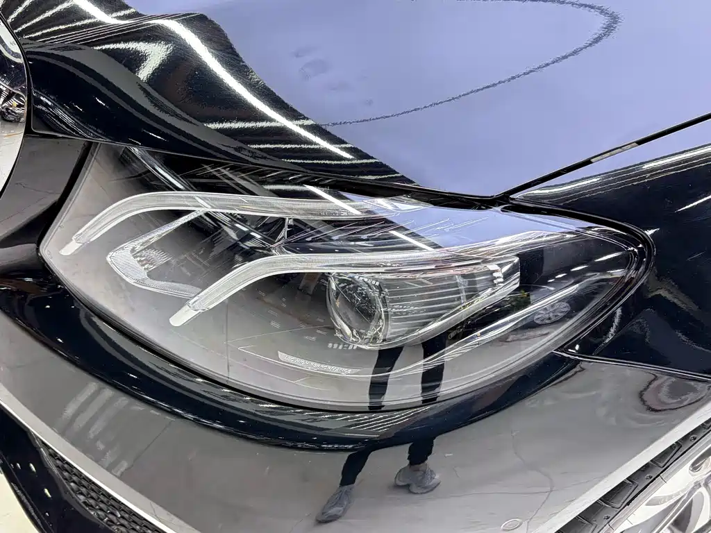 Mercedes-Benz E-Class — миниатюра 15