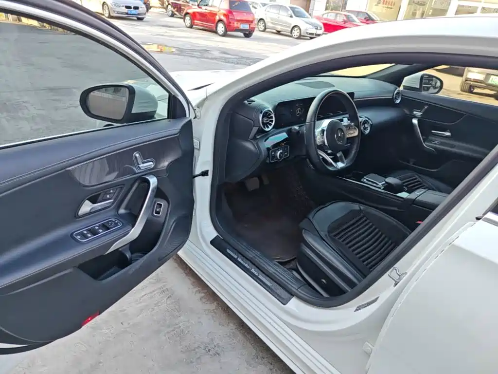 Mercedes-Benz A-Class — миниатюра 16