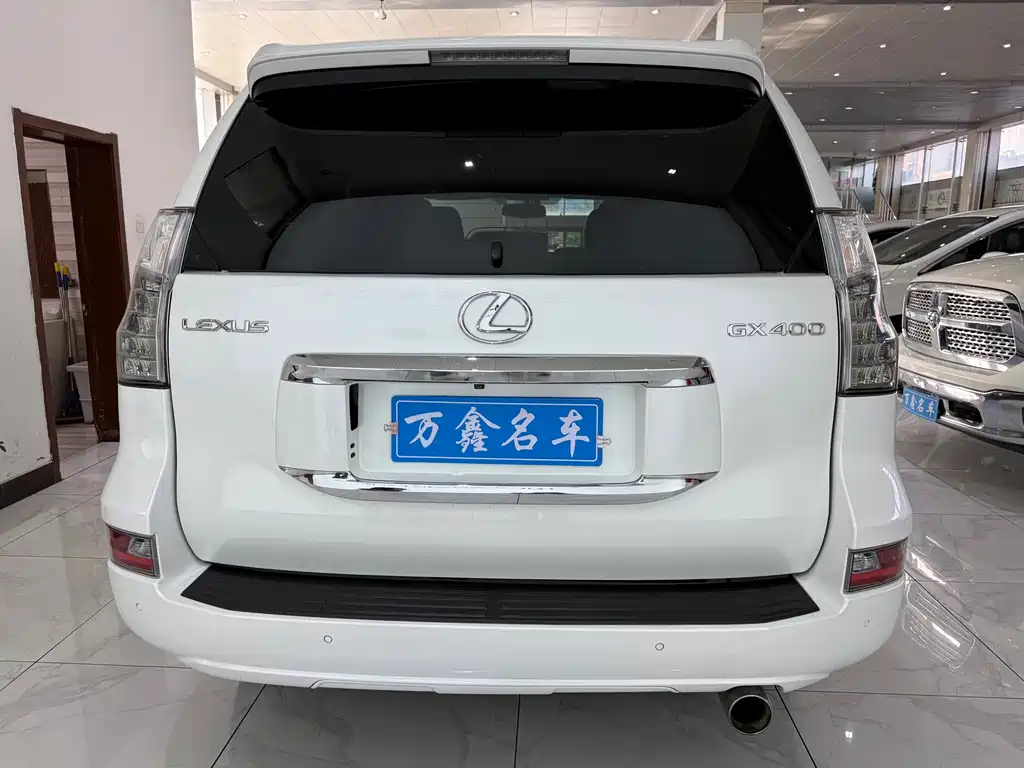 Lexus GX — миниатюра 18