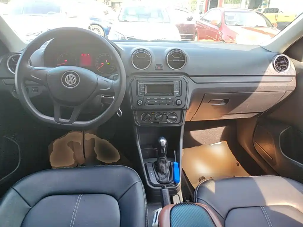 Volkswagen Jetta — миниатюра 10