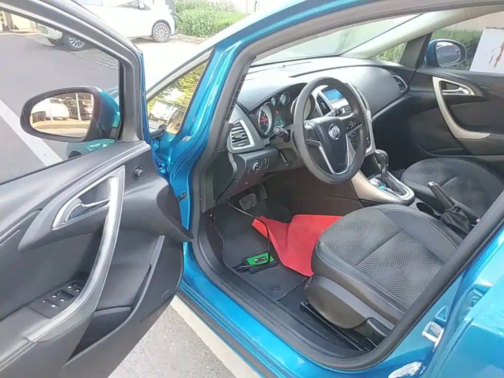 Buick Excelle — миниатюра 16