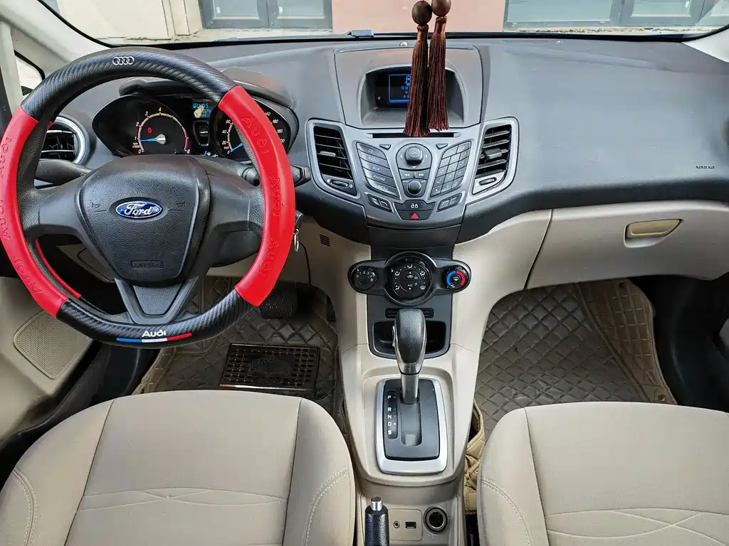 Ford Fiesta — миниатюра 7