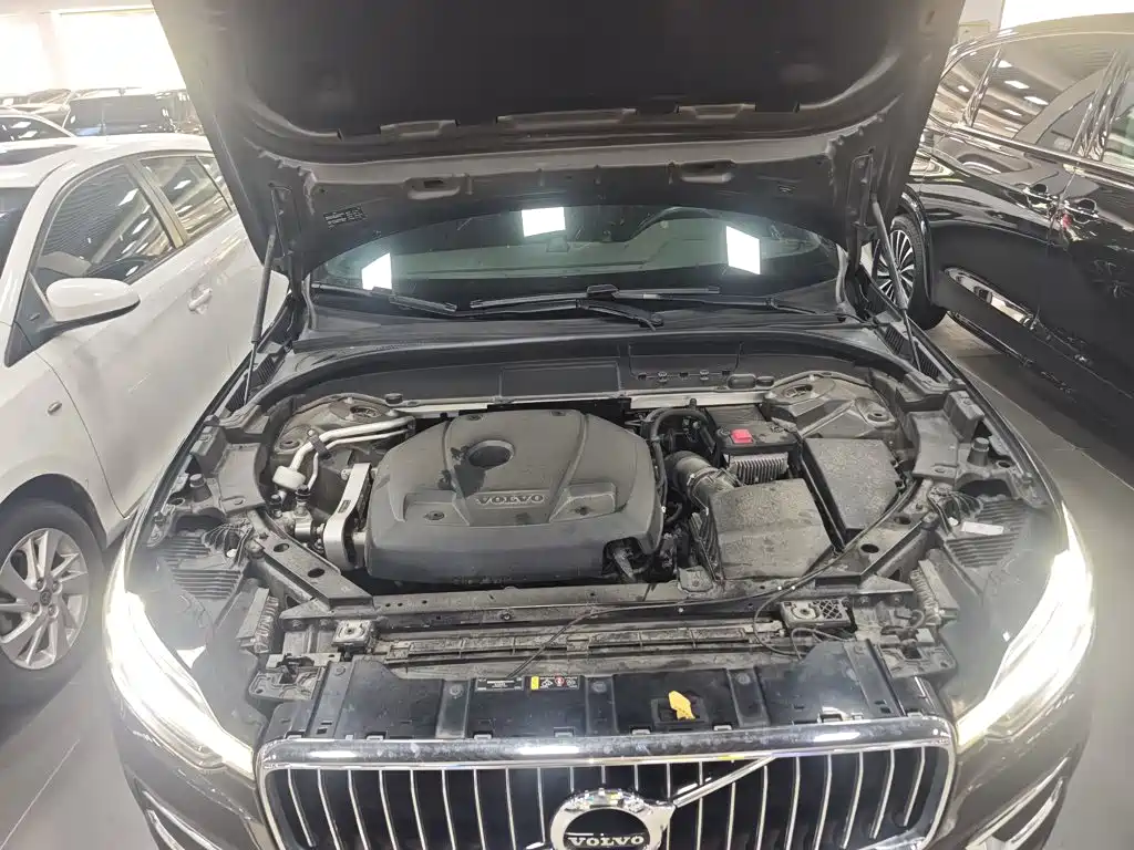 Volvo XC60 — миниатюра 20