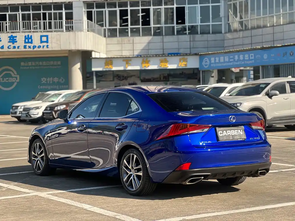 Lexus IS — миниатюра 6
