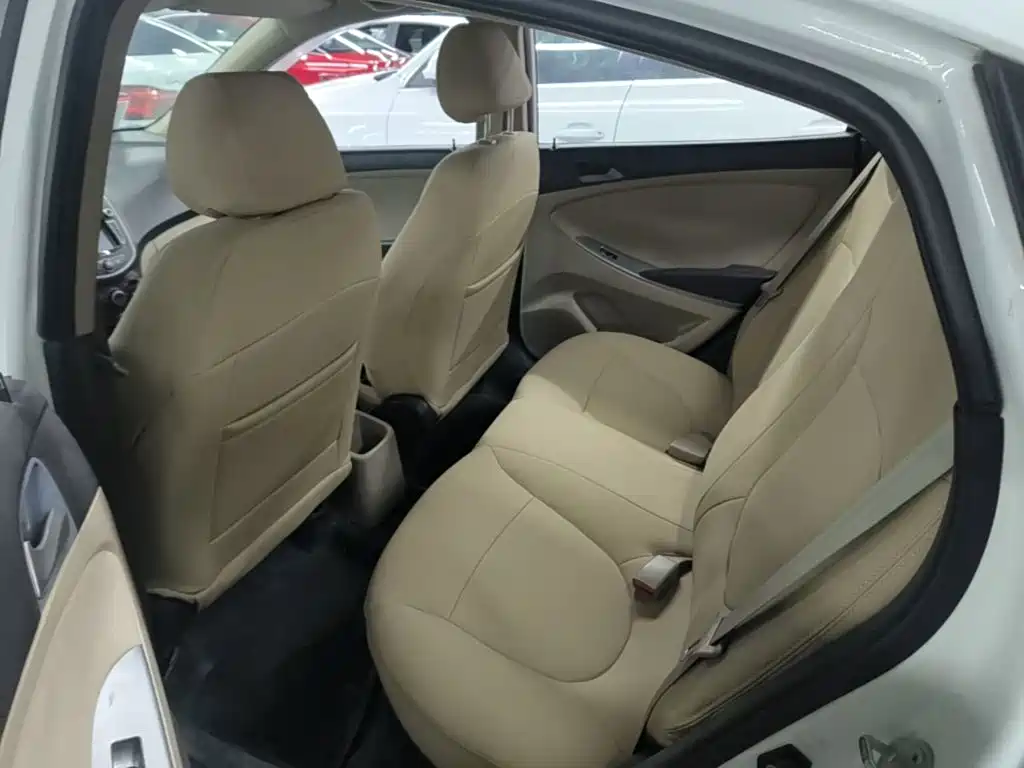 Hyundai Verna — миниатюра 17