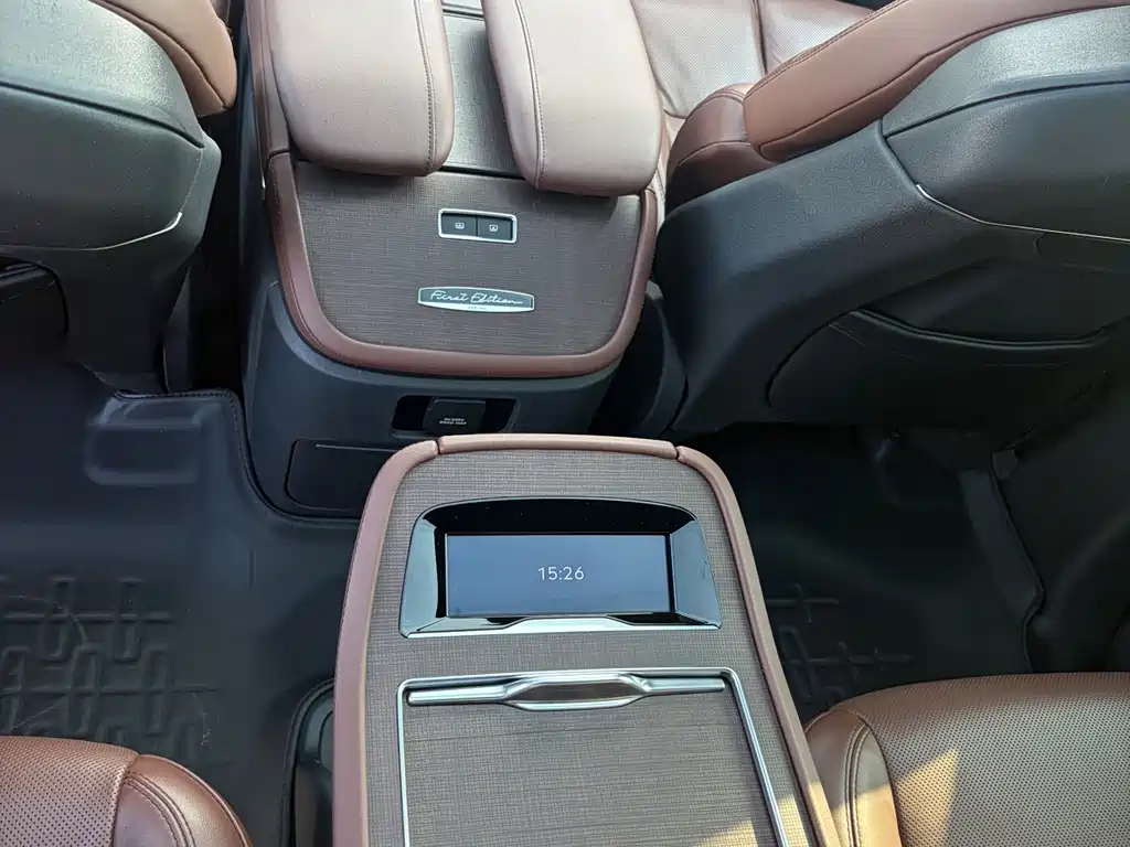 Lincoln Navigator — миниатюра 18