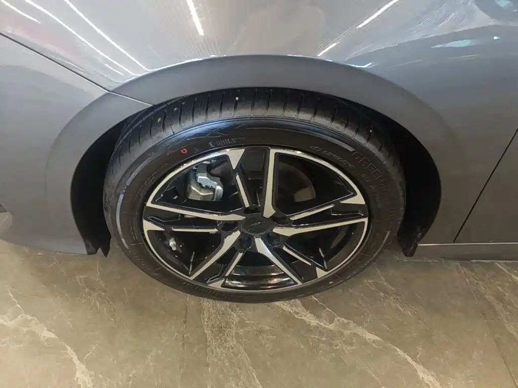 Geely Binrui — миниатюра 23