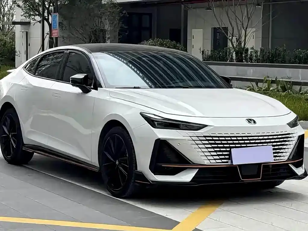 Changan UNI-V 2022 1.5T Sport