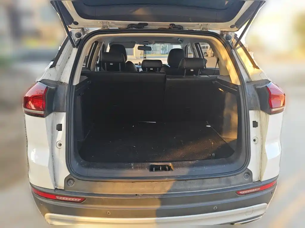 Geely Boyue — миниатюра 15