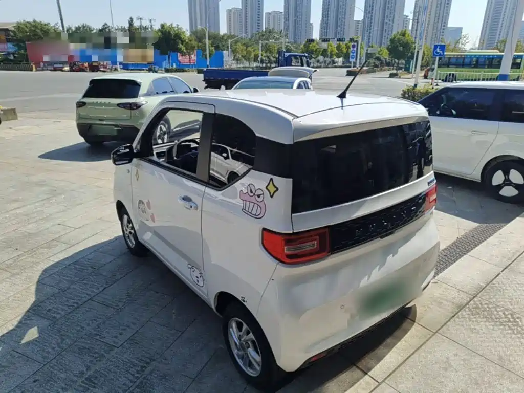 Wuling MINIEV — миниатюра 5
