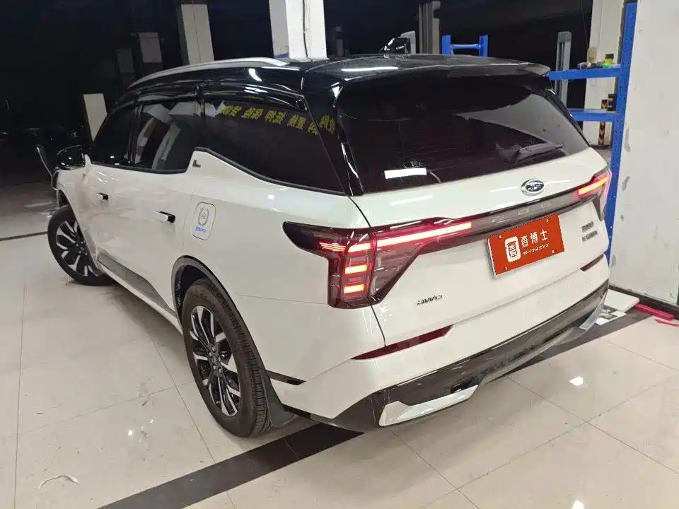 Ford Edge — миниатюра 3