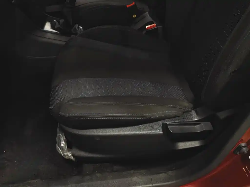 Baojun 310 — миниатюра 20