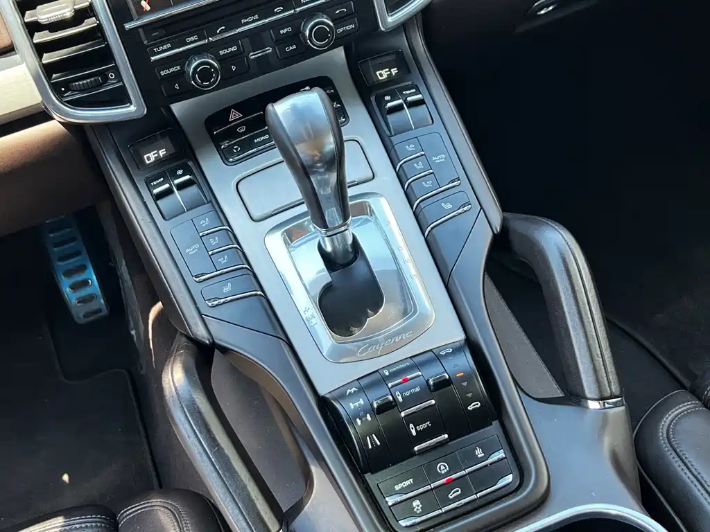 Porsche Cayenne 2011 Cayenne Turbo 4.8T