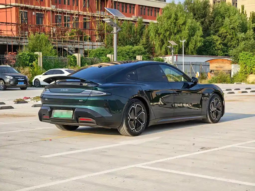 Xiaomi SU7 — миниатюра 9